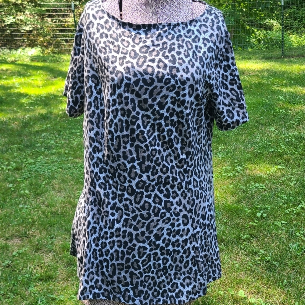 Womens denim & Co Leopard Print Blouse Size Medium
